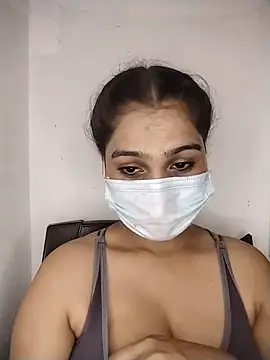 nikita-cam online show from July 26, 2026, 5:42 pm