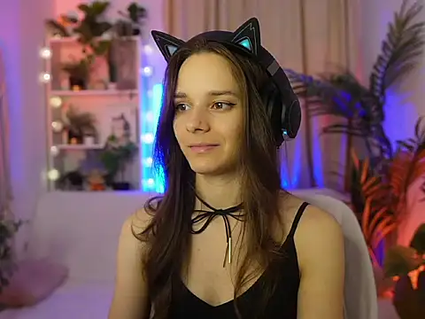 Anna Leah  online show from July 25, 2026, 6:16 pm