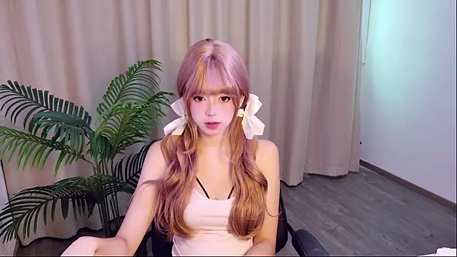 Elegant-001 online show from August 6, 2026, 7:43 am