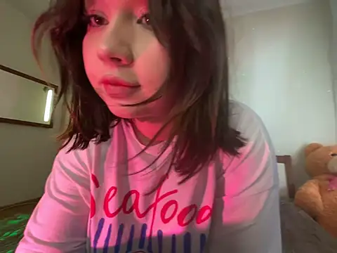 Viviaaan n online show from July 14, 2026, 11:05 am