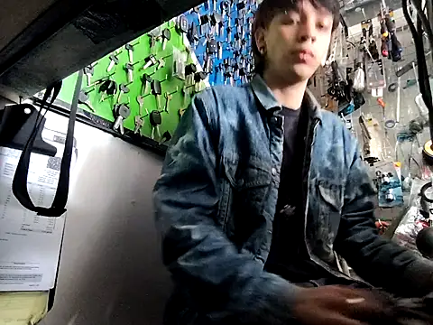 sebastianobig online show from June 25, 2026, 6:12 pm