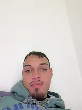 Erick Santos39 online show from July 15, 2026, 3:39 pm