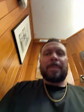 Snapshot of HotMiamiGuy chatting on May 30, 2026, 9:23 pm HotMiamiGuy online show from May 30, 2026, 9:23 pm