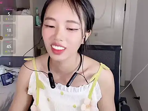 xiaolei-999 online show from June 28, 2026, 3:45 am