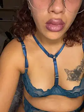 BiaaSexxy online show from July 19, 2026, 6:33 pm