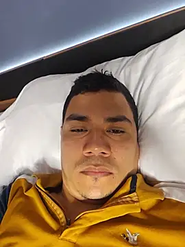Alejandroxxxof online show from August 10, 2026, 2:37 am