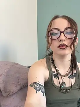 Ellie Whitfield online show from July 3, 2026, 2:23 pm