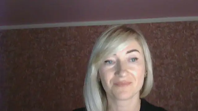 moonlightAnna online show from July 8, 2026, 11:53 pm