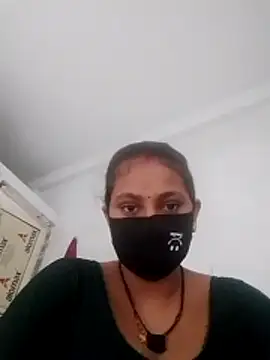 Snapshot of KAVITA786RR chatting on July 2, 2026, 9:04 am KAVITA786RR online show from July 2, 2026, 9:04 am