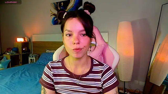 Maya Campbell online show from July 14, 2026, 1:52 am