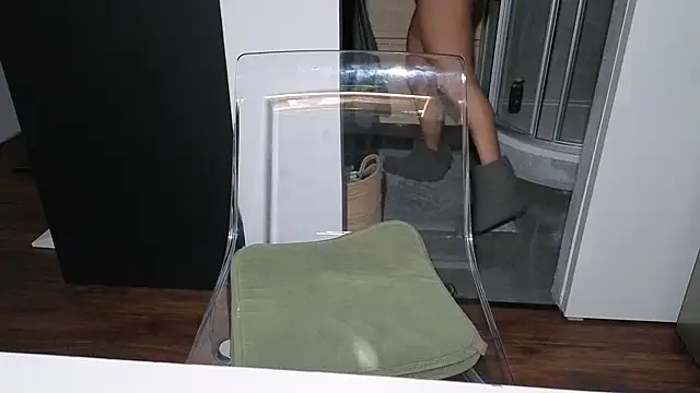 Snapshot of TammyJeann chatting on November 15, 2025, 5:05 am TammyJeann online show from November 15, 2025, 5:05 am