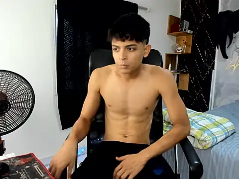 slim dirtyxx1 online show from July 9, 2026, 8:24 pm