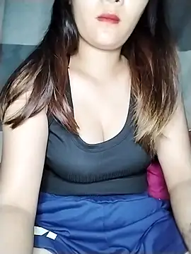 Snapshot of Play-squirt222 chatting on July 7, 2026, 9:41 pm Play-squirt222 online show from July 7, 2026, 9:41 pm