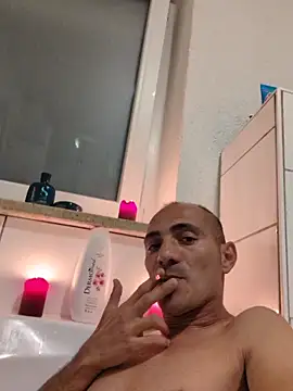 Adyxxx69 online show from May 31, 2026, 8:32 pm