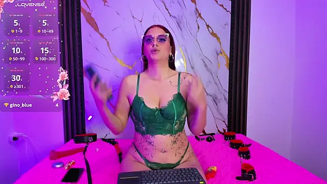 Lilhi moon  online show from July 8, 2026, 3:05 pm