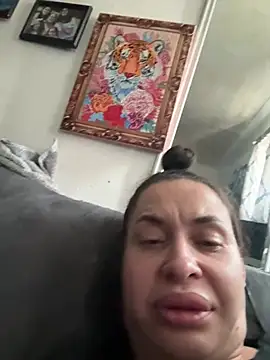 imisamoore69 online show from July 13, 2026, 4:32 pm