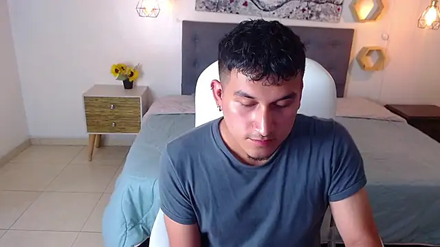 Snapshot of Lucas_morenty chatting on July 4, 2026, 7:20 pm Lucas morenty online show from July 4, 2026, 7:20 pm