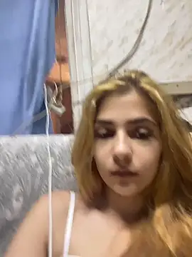 amandablonde49 online show from July 11, 2026, 1:03 pm