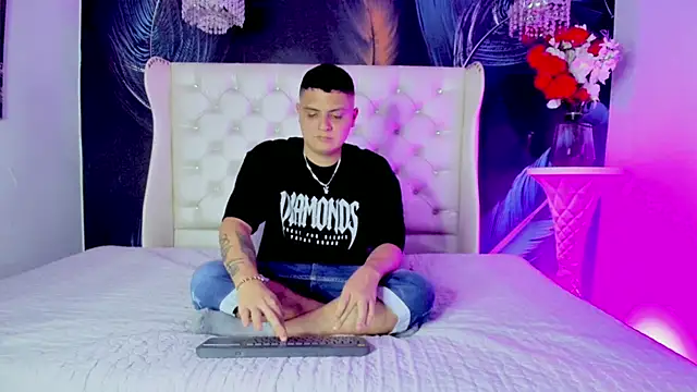 AngelBlue   online show from July 6, 2026, 7:49 pm