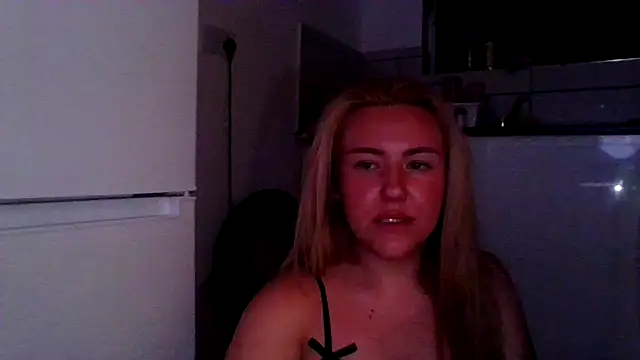 MaddyCherryX online show from July 2, 2026, 11:22 pm