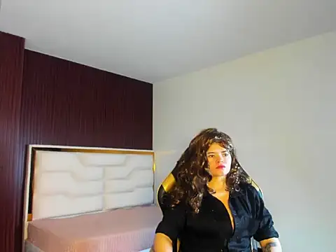 MelanyCardenas online show from July 9, 2026, 12:53 pm