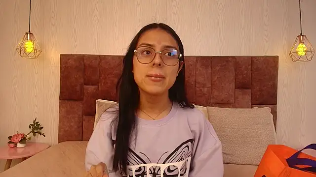 SamanthaFairyy online show from July 8, 2026, 12:09 pm