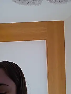 CrazyHrizy online show from July 22, 2026, 1:25 pm