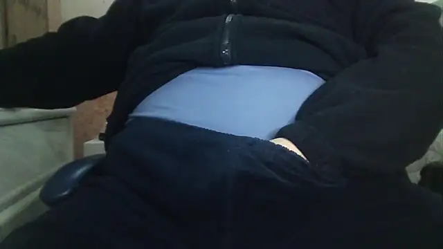 bigfish2222 online show from December 15, 2025, 8:13 pm