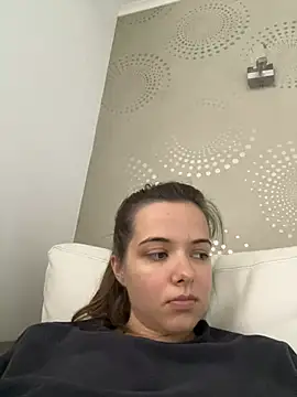 LadyFromNorther online show from July 15, 2026, 10:42 am