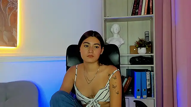 vesper rae online show from July 9, 2026, 6:01 pm