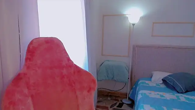 JeifMoon  online show from July 10, 2026, 1:25 pm
