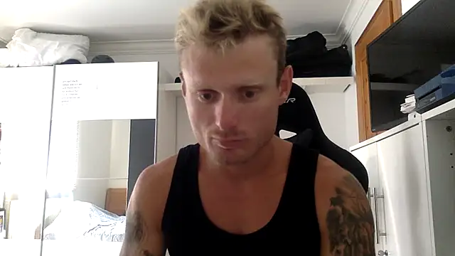 Nakedendurance1994 online show from July 12, 2026, 9:55 am