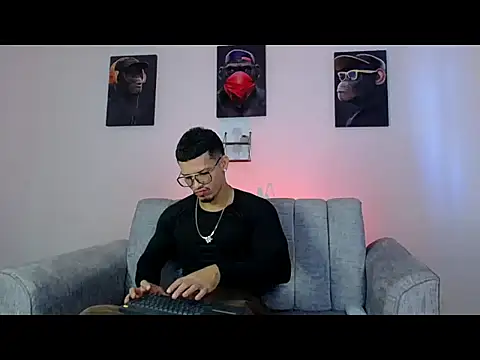 Ethan rodgers01 online show from July 14, 2026, 1:50 pm