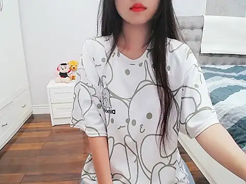 Snapshot of Love-sweets2 chatting on July 16, 2026, 5:46 am Love-sweets2 online show from July 16, 2026, 5:46 am
