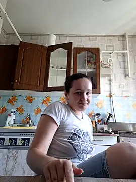 JeanneLoryzia online show from July 14, 2026, 6:07 am