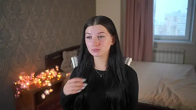 Snapshot of LatoriaCriscuolo chatting on July 15, 2026, 12:10 pm LatoriaCriscuolo online show from July 15, 2026, 12:10 pm