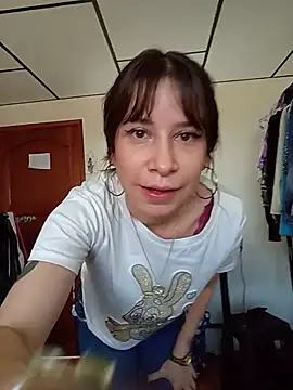 Jessica Mont online show from July 14, 2026, 7:52 pm