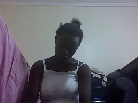 essyqueenk online show from July 14, 2026, 10:21 am