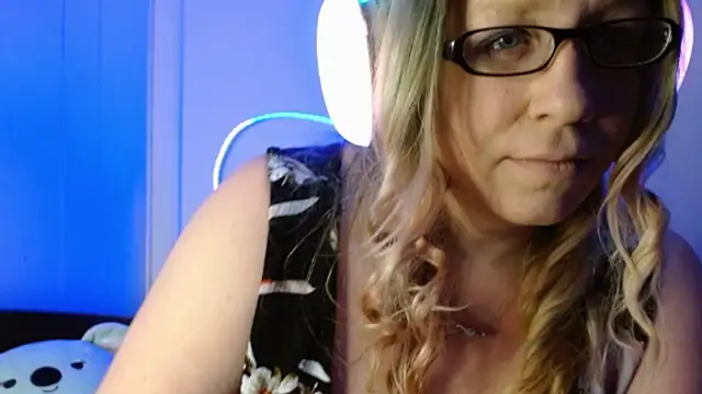 XxMs StarzxX online show from January 17, 2025, 1:04 am