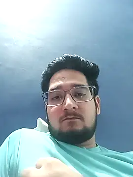 hottboyy4u online show from July 21, 2026, 6:32 pm