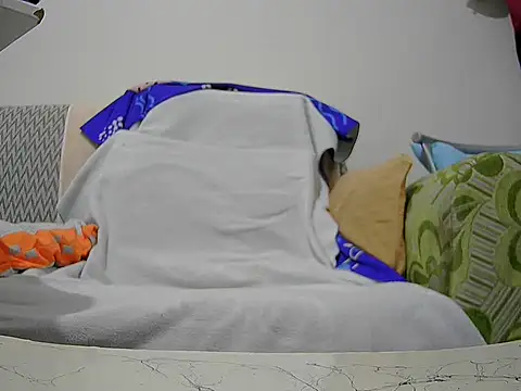 Snapshot of hakanbeyzade chatting on March 22, 2025, 10:48 pm hakanbeyzade online show from March 22, 2025, 10:48 pm