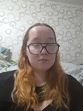 FionaDior online show from July 21, 2026, 5:59 pm