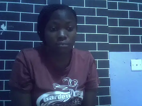 prettydivabloom online show from August 3, 2026, 1:15 am