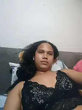 Nathalie 25 online show from July 24, 2026, 4:21 am