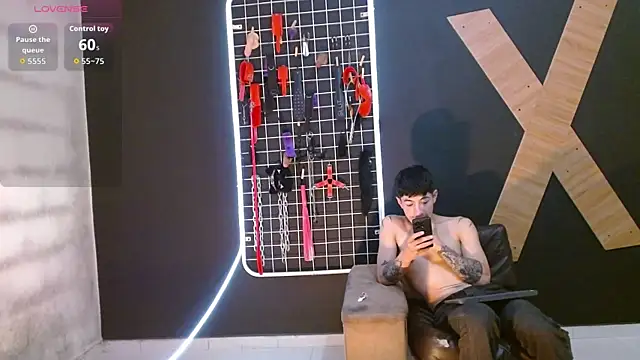 Melany bdsm online show from July 27, 2026, 8:49 pm