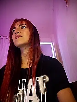 jessierocketx online show from October 4, 2025, 6:28 pm