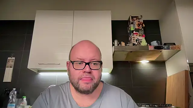 Snapshot of theitalianbear chatting on December 6, 2024, 5:31 am theitalianbear online show from December 6, 2024, 5:31 am