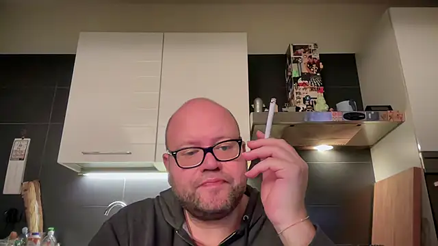 Snapshot of theitalianbear chatting on February 13, 2025, 5:33 pm theitalianbear online show from February 13, 2025, 5:33 pm