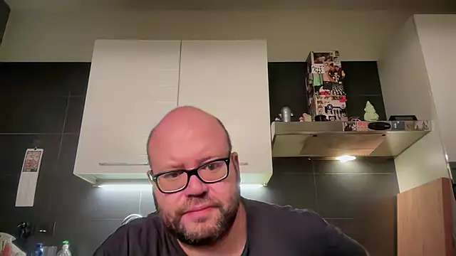 theitalianbear online show from October 14, 2025, 2:34 am