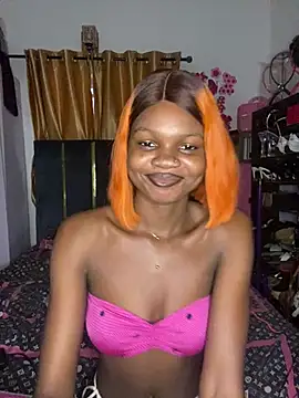 Snapshot of AshleyTendai chatting on July 27, 2026, 10:44 am AshleyTendai online show from July 27, 2026, 10:44 am